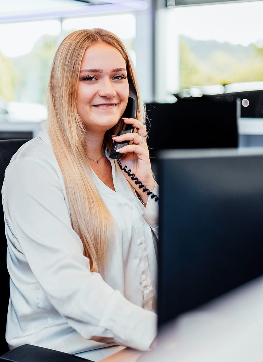 Slider Bürokauffrau Ausbildung.jpg